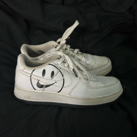 ‘Have a Nike Day’ Air Force 1’s - Picture 4 of 5